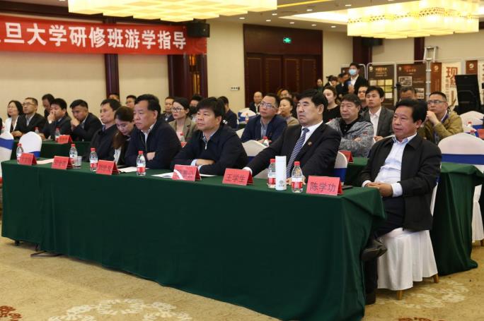 道地龜鹿膠，共謀藍海丨醫藥界名流大咖在古城新蔡干了件大事！