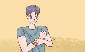抓心撓肝的癢？丘疹性蕁麻疹反復(fù)發(fā)作怎么辦？一招讓您輕松止癢
