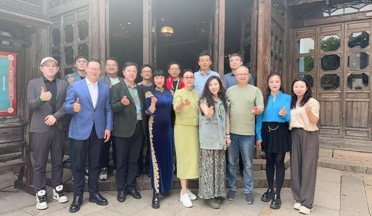 熱烈祝賀四美星耀未來校長(zhǎng)張新婷榮獲“西湖獎(jiǎng)?中國(guó)醫(yī)藥巾幗影響力人物”