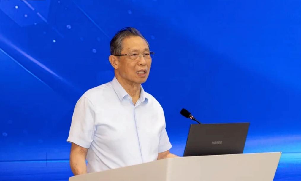 鐘南山：對待新冠要像流感一樣！治療用藥推薦先諾欣等特效藥